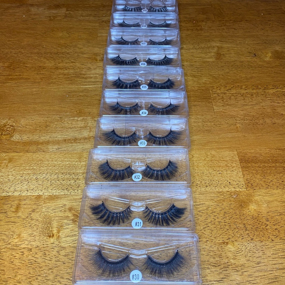 10 Pairs Of False Lashes ✨